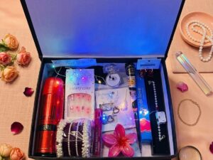 Complete Beauty & Accessories Gift Box