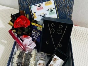 Elegant Pearl Surprise Box